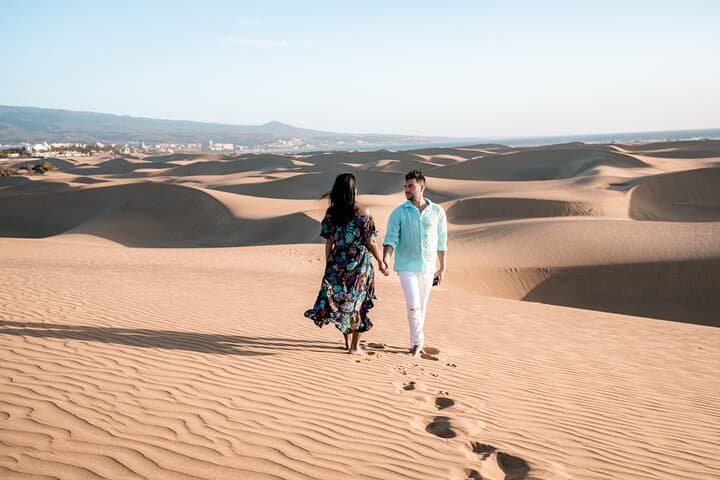 Golden-Hour Photoshoot at Maspalomas Dunes: Private 1-Hour Session in Gran Canaria photo 6