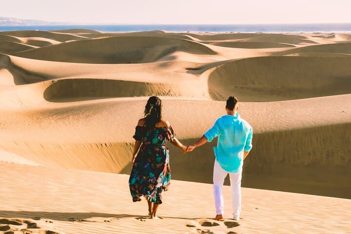 Golden-Hour Photoshoot at Maspalomas Dunes: Private 1-Hour Session in Gran Canaria photo 2