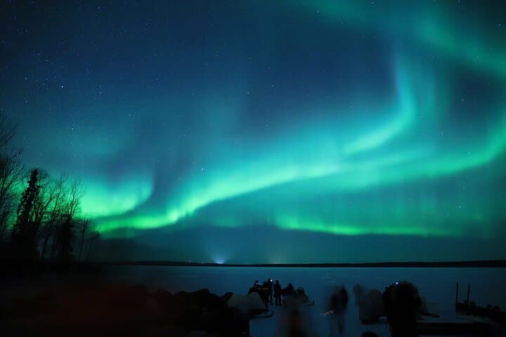 Chasing the Northern Lights from Rovaniemi: Small-Group Aurora Hunt by Minivan photo 3
