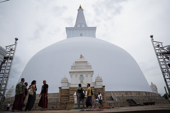 3-Day Cultural Triangle & Kandy Tour: Sigiriya, Polonnaruwa, Minneriya Safari photo 3
