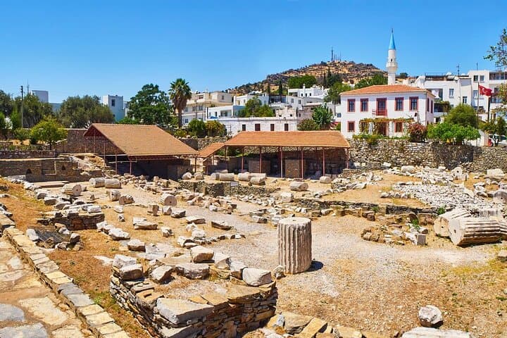 Full-Day Bodrum Castle, Ancient Theater & Bazaar Tour photo 4