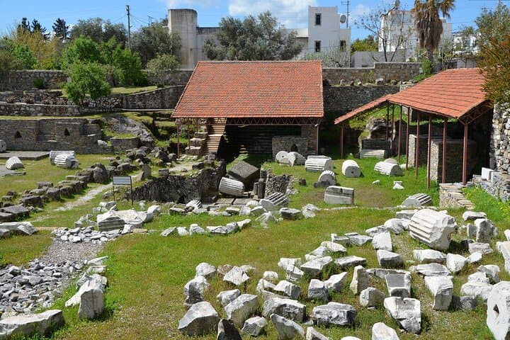 Full-Day Bodrum Castle, Ancient Theater & Bazaar Tour photo 6