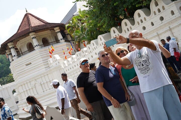 3-Day Cultural Triangle & Kandy Tour: Sigiriya, Polonnaruwa, Minneriya Safari photo 6