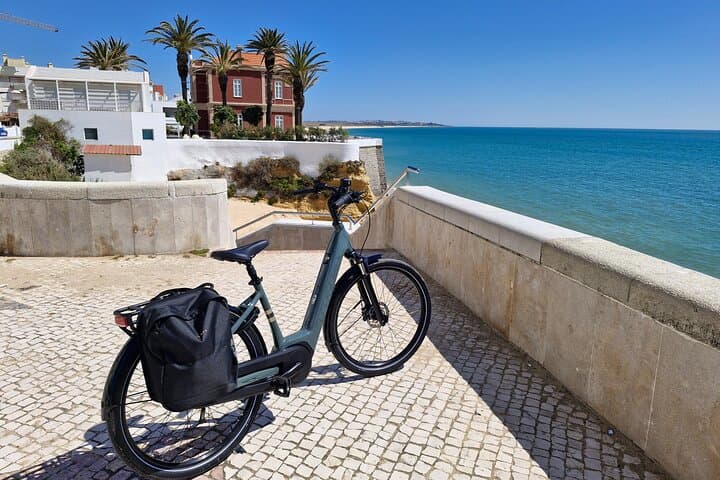 Coastal E-Bike Tour: Gale Beach to Cliffside Chapel — Salgados Birdwatching & Fisherman’s Village photo 6