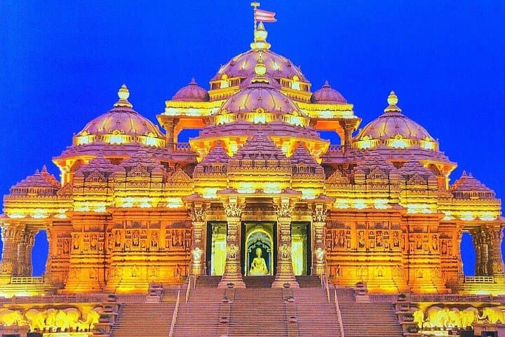 Luxury Golden Triangle: 4-Day Delhi, Agra & Jaipur Cultural Tour photo 4