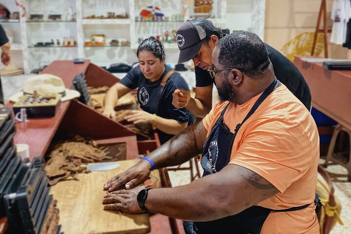 Roll Your Own Cigar in Puerto Plata: Hands-On Torcedor Class at Tabacalera Cremo