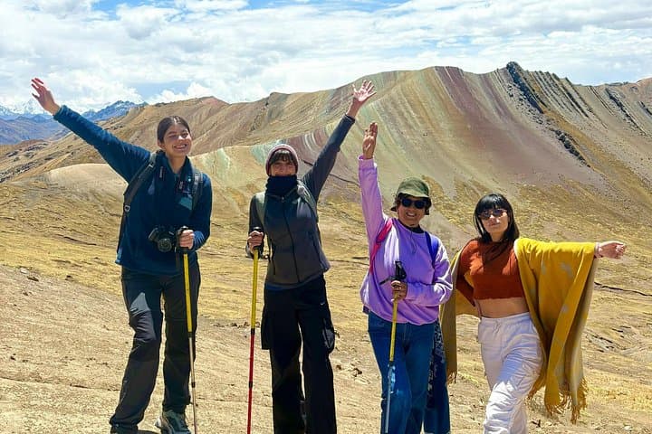 Palcoyo Rainbow Mountain Tour: Easy Andes Hike to Colorful Slopes and Ausangate Views