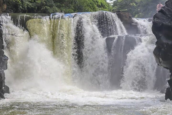 5-Island Speed Boat Tour in Mauritius: Île aux Cerfs, Waterfall & Beach BBQ photo 2