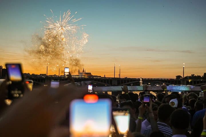 Prague New Year's Eve VIP Boat Party with EPIC Club Entry photo 4