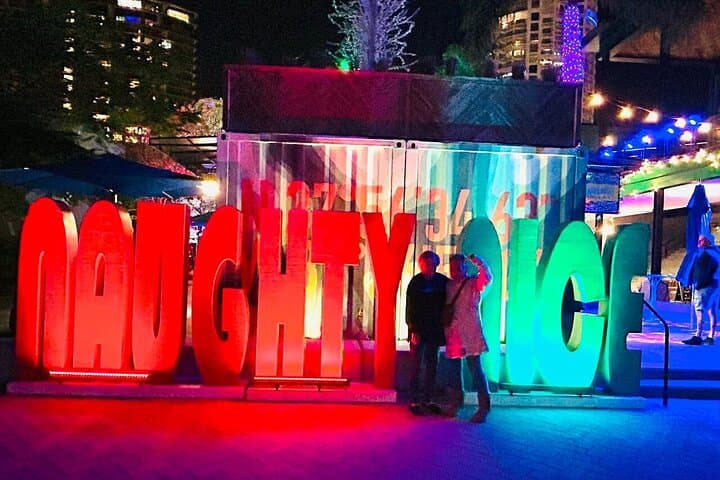 Cruising Tampa’s Christmas Lights Wonderland: A Deluxe Golf Cart Experience photo 5