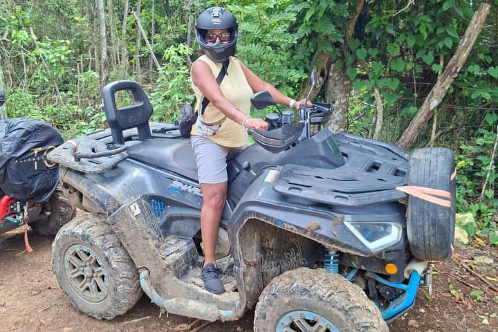 Montego Bay ATV and Bamboo Rafting: Great River Rafting with Limestone Foot Massage photo 5