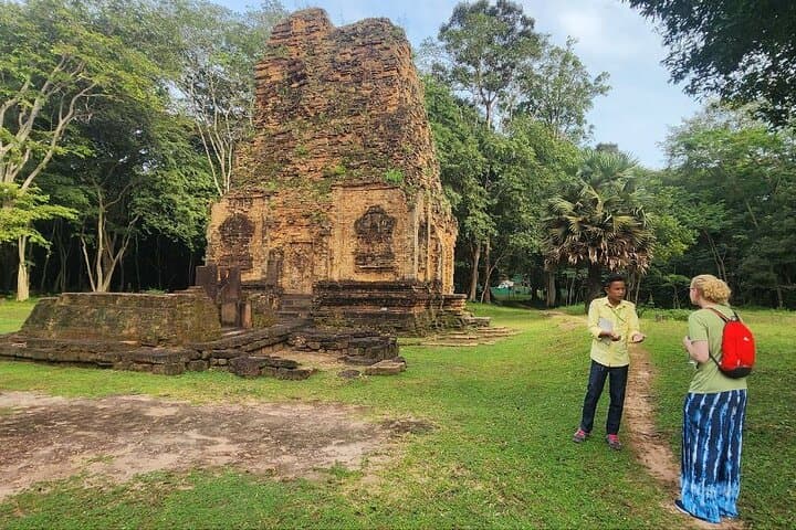 Exploring Sambor Prei Kuk: Pre-Angkorian Temples Near Kampong Thom photo 4