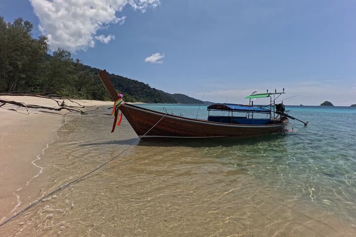 Private Long-Tail Boat Snorkel: 5-Island Route A from Ko Lipe photo 6