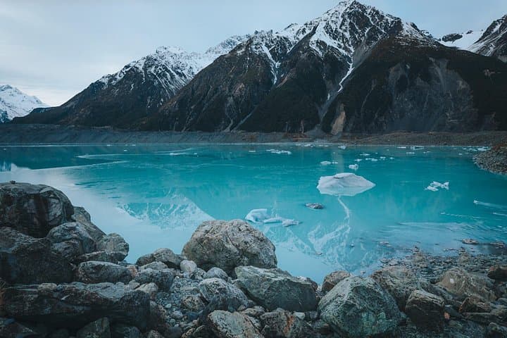 Private Mt Cook Photo Tour from Queenstown — Lake Pukaki & Hooker Valley photo 3