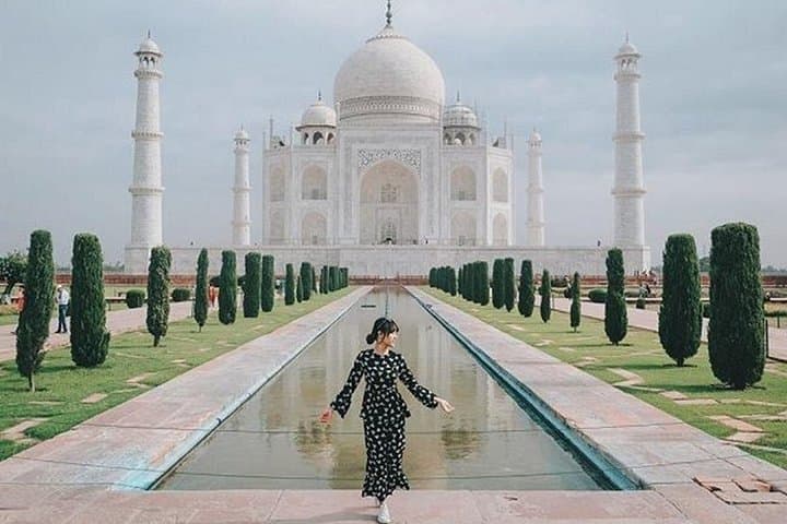 Taj Mahal Sunrise & Agra Fort Day Tour from Delhi — Private Transfer photo 1