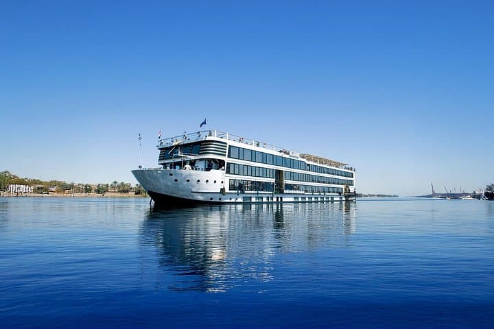 Luxury 4-Day Nile Cruise from Luxor to Aswan with Hot Air Balloon photo 1