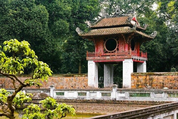 Half-Day Private Hanoi City Tour — Tran Quoc, Train Street & Old Quarter photo 2