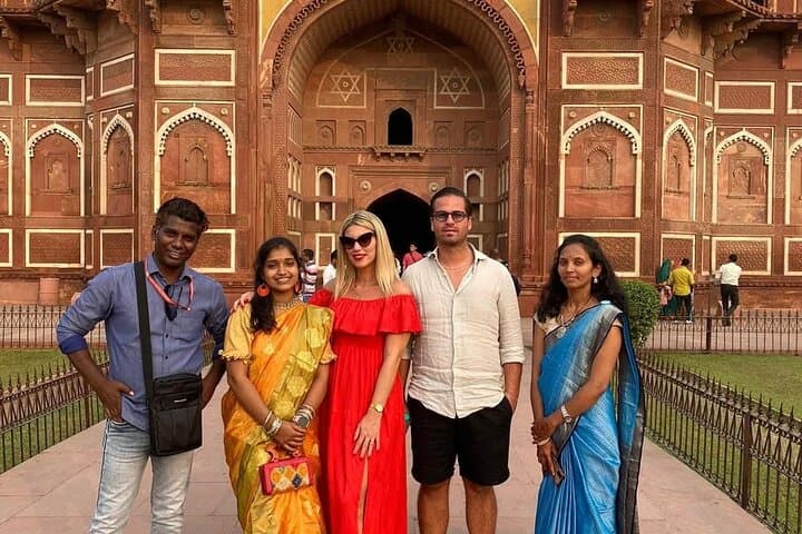 Same-Day Agra Tour from Delhi: Taj Mahal, Agra Fort & Baby Taj by Car photo 4