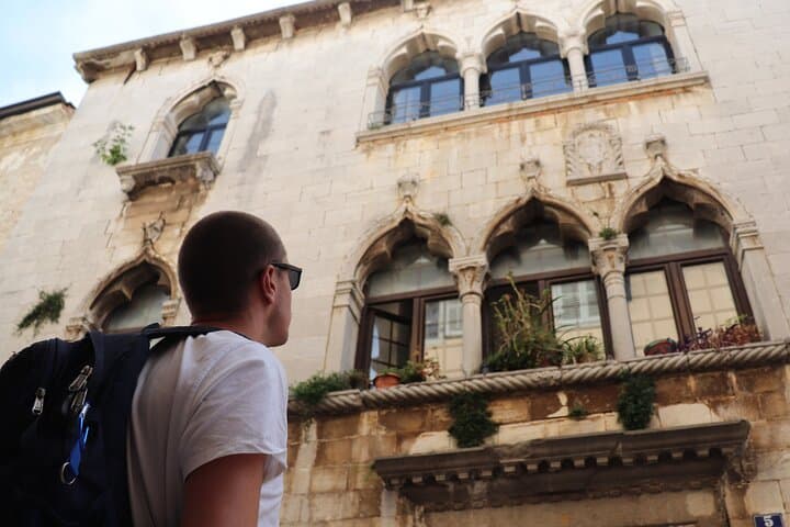 Self-Guided Secrets of Poreč: Interactive City Game Through Roman Streets