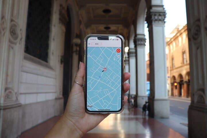 Secrets of Bologna: Self-Guided City Exploration Game in Piazza Maggiore photo 5