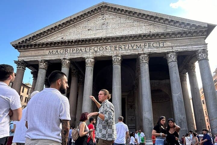Rome by Golf Cart: 2.5-Hour Colosseum, Pantheon & Trevi Tour photo 4