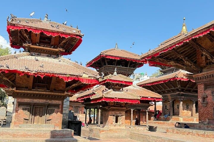 One-Day Hindu Pilgrimage in Kathmandu: Durbar Square, Pashupatinath, Boudhanath & Budhanilkantha photo 3