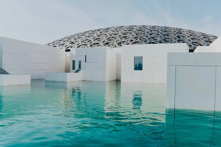 Abu Dhabi Stopover City Tour: Grand Mosque, Louvre & Corniche in a Short Layover