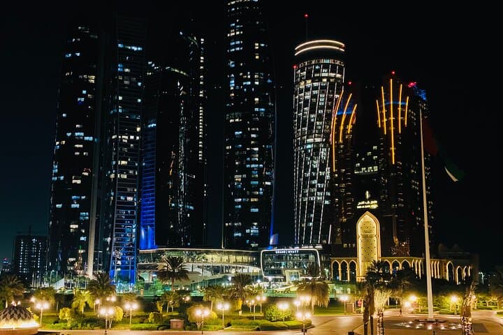 Abu Dhabi Stopover City Tour: Grand Mosque, Louvre & Corniche in a Short Layover photo 5