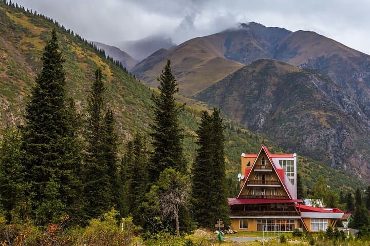 Ala Archa National Park Hike: Guided Day Trip from Bishkek