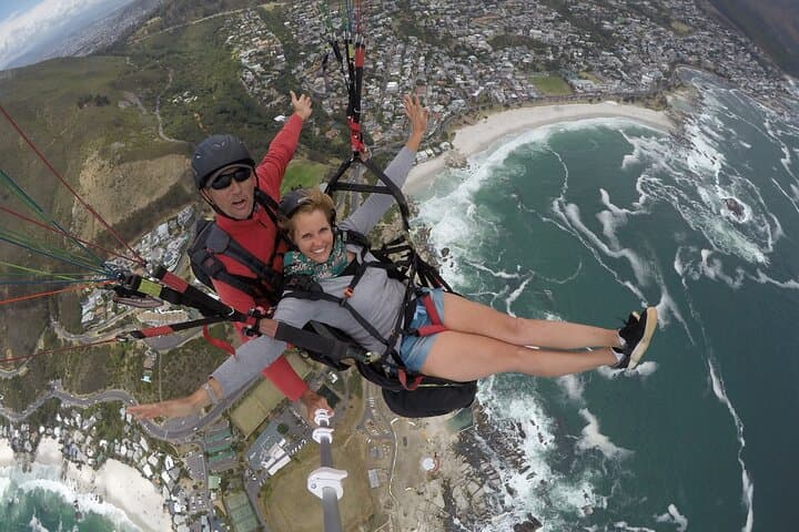 Paragliding Signal Hill: Tandem Flights Over Table Mountain & Atlantic Views photo 2