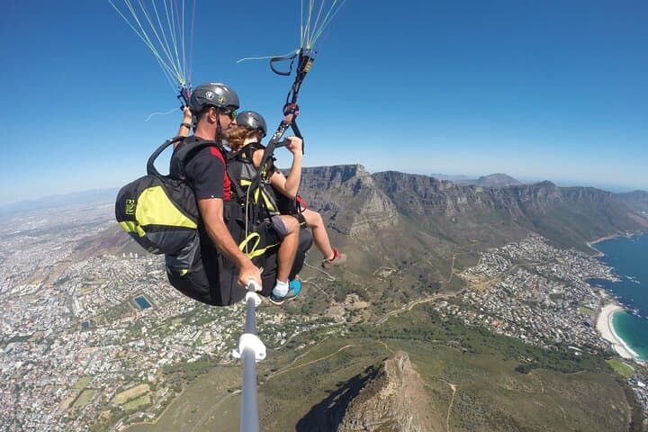 Paragliding Signal Hill: Tandem Flights Over Table Mountain & Atlantic Views photo 3