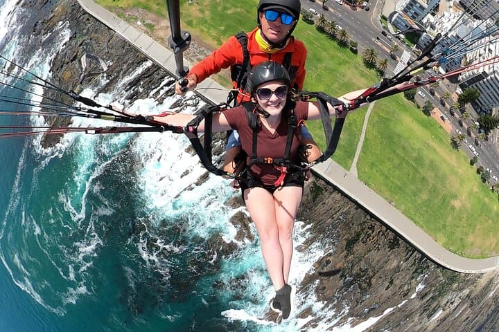 Paragliding Signal Hill: Tandem Flights Over Table Mountain & Atlantic Views photo 5