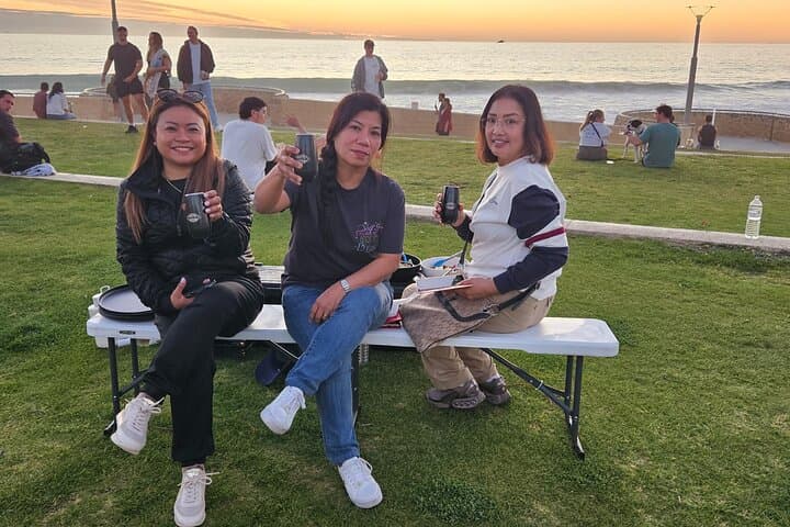 Perth Beaches Sunset Minibus Tour — Cottesloe, Scarborough & City Lights photo 5