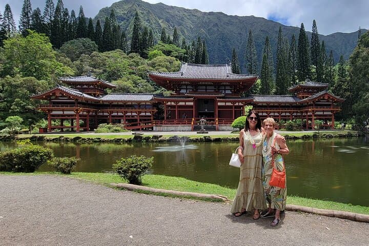 Waikiki Private Car & Driver: 5-Hour Oahu Scenic Drive to Lanikai & Makapuu photo 2