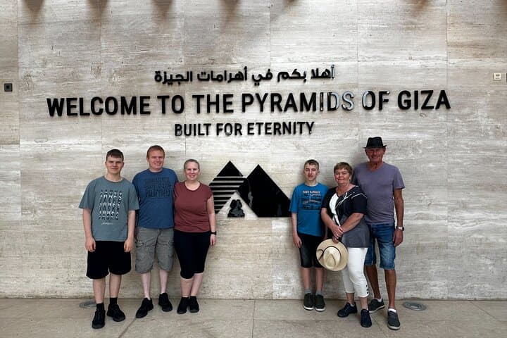 Full-Day Giza Pyramids, Egyptian Museum & Khan El-Khalili Bazaar Tour photo 2