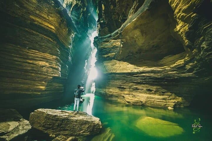 Pokhara Full-Day Private Tour: Bat & Mahendra Caves, Devi's Fall, Seti Gorge