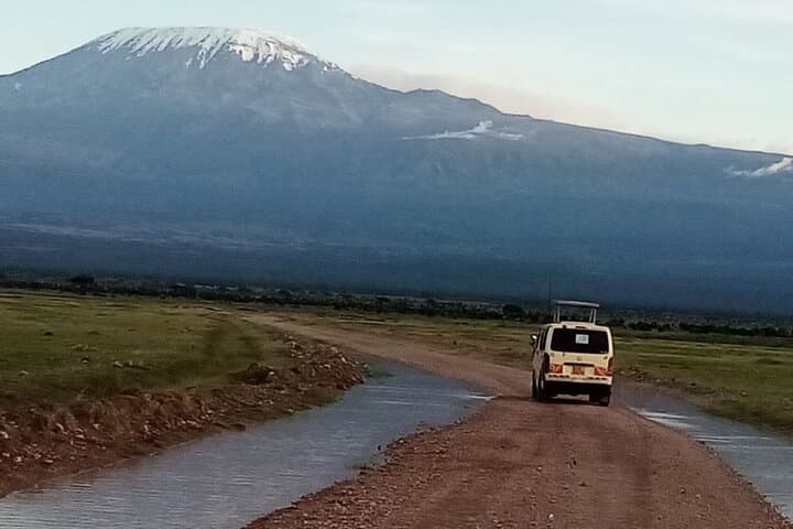 4-Day Tsavo East, Amboseli and Taita Hills Safari Escapade photo 1
