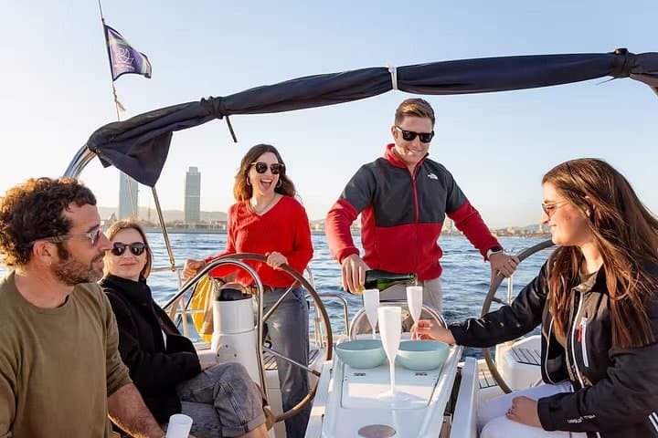 Private Sailing Trip from Port Olímpic — 1-Hour Open-Bar Cruise in Barcelona photo 2