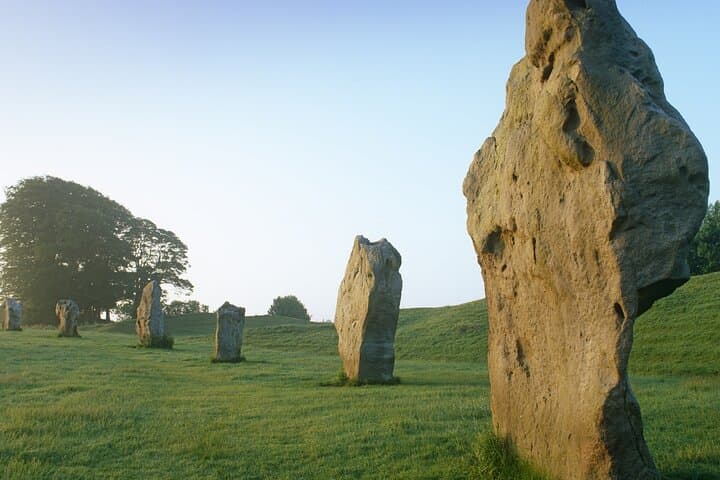 Private Day Transfer to Avebury Stone Circles & Blenheim Palace from Southampton photo 3