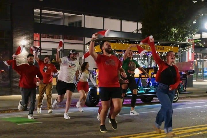 Raleigh Holiday Trolley Pub Crawl: Festive 2-Hour Glenwood South Bar Tour photo 3