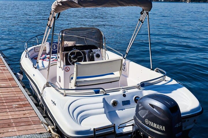 Self-Drive Boat on Lake Como — No License, Up to 7 Guests photo 3