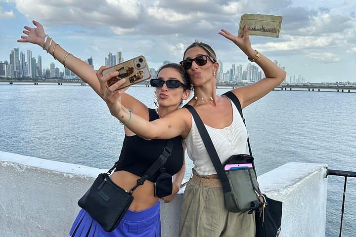 Captain Morgan's Headhunt: Casco Viejo Pirate Scavenger Hunt in Panama City photo 1