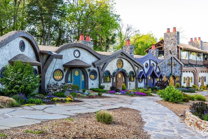 Ancient Lore Village Scenic Tour: Smoky Mountain Fantasy with Lunch and Views photo 2