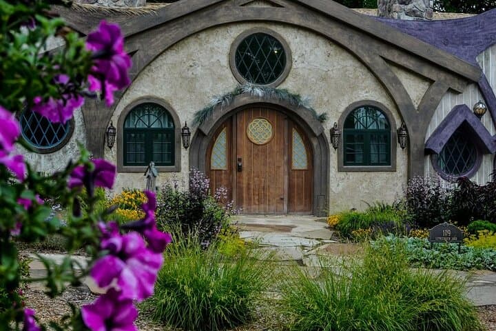 Ancient Lore Village Scenic Tour: Smoky Mountain Fantasy with Lunch and Views photo 5