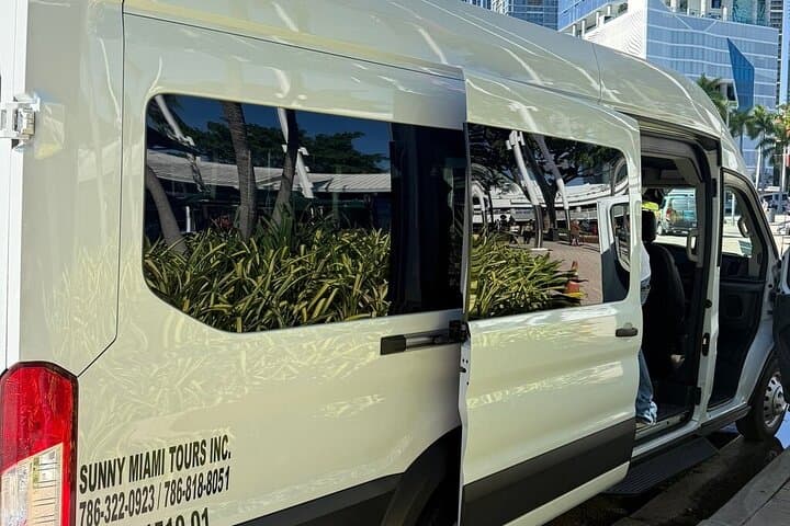 Sawgrass Mills Shopping Day Trip from Miami — Outlet Shuttle with 6 Hours at the Mall photo 3