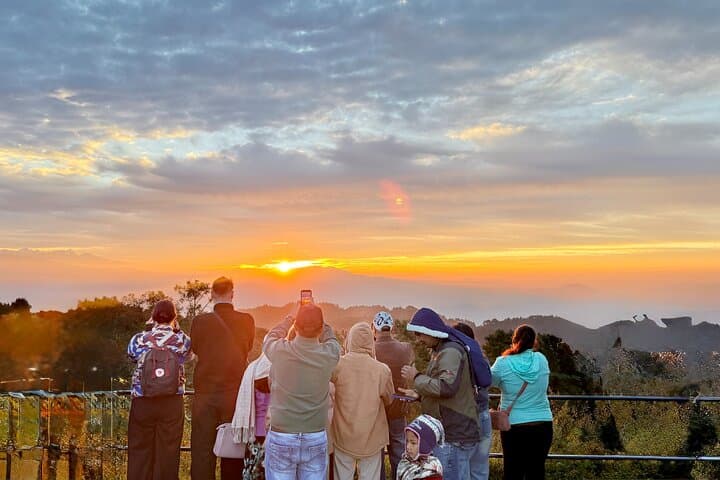 Nagarkot Sunrise Hike to Changu Narayan: Sunrise Views Above Kathmandu Valley photo 4