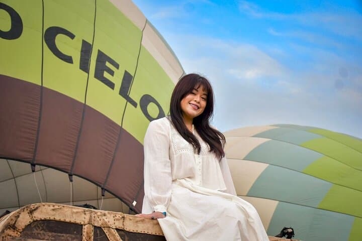 Dawn Balloon Flight Over Teotihuacan with Cave Breakfast & Cultural Workshops photo 3