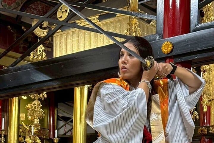 Kanazawa Samurai Sword Experience: Private Temple Lesson with Kimono photo 3
