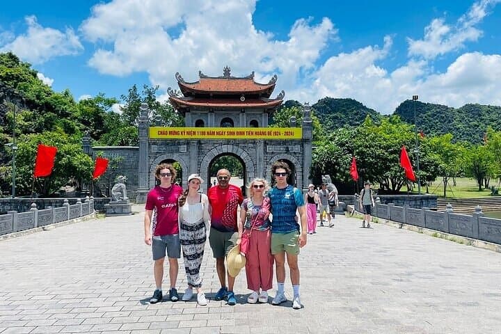 Ninh Binh Day Trip: Trang An Boat Ride, Hoa Lư & Mua Cave Panorama photo 6