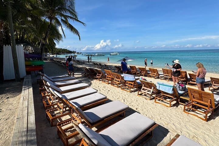 Roatán Private ATV Jungle Adventure with West Bay Beach Day Pass photo 4